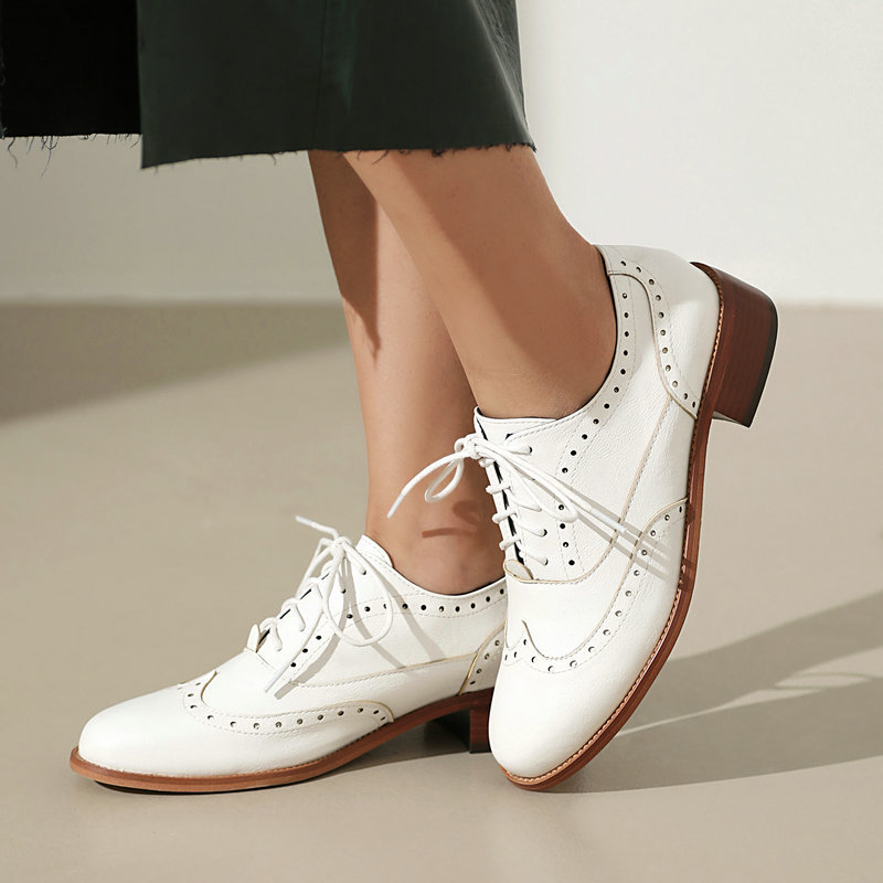 Oxford Brogue Leather - أحذية أكسفورد نسائية برباط وكعب منخفض