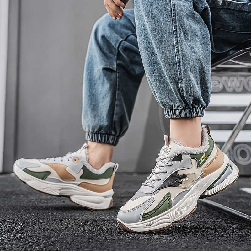 Men Shoes Offer - أحذية رجالية رمادية حرارية مقاس 42،