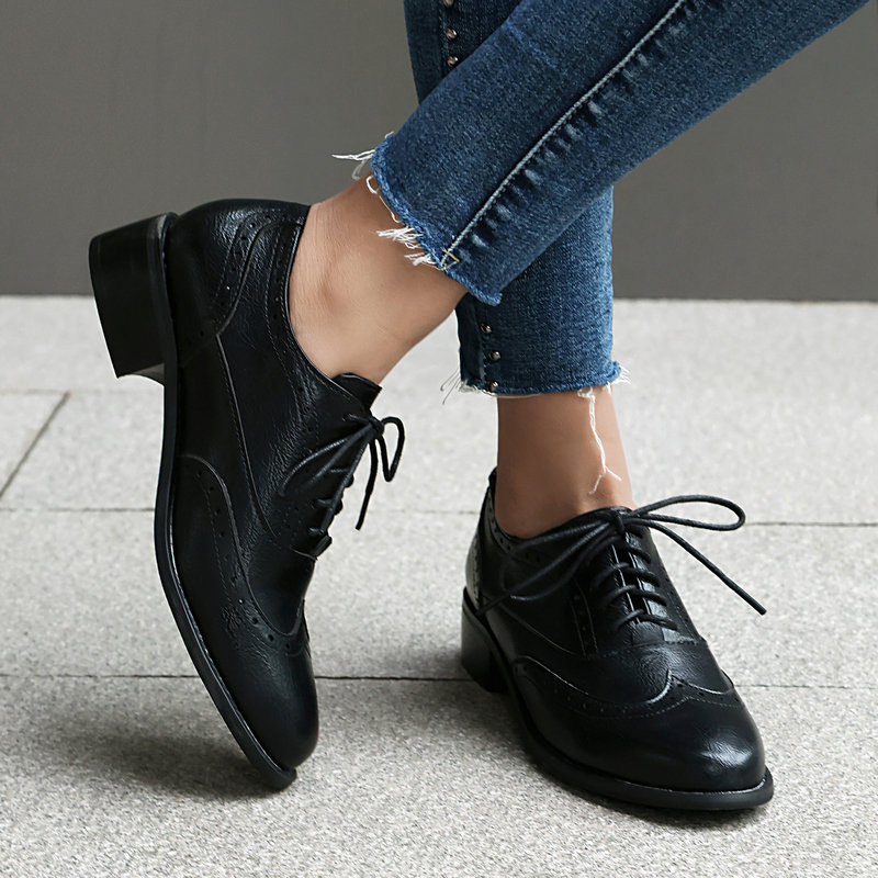 أحذية أكسفورد نسائية برباط وكع - مراجعة Oxford Brogue Leather وسعره