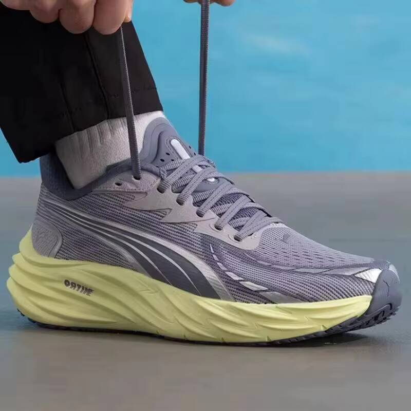 حذاء الجري خفيف الوزن للرجال م - مراجعة Men'S Shoes Puma Sneakers وسعره